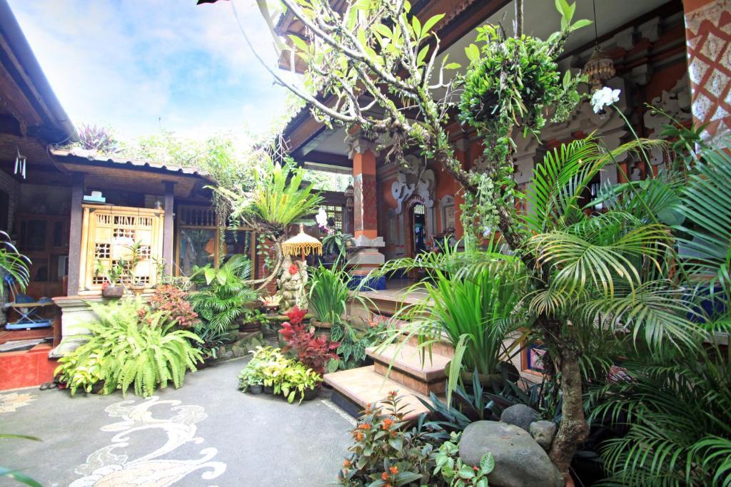 Praety Home Stay Ubud Exterior foto