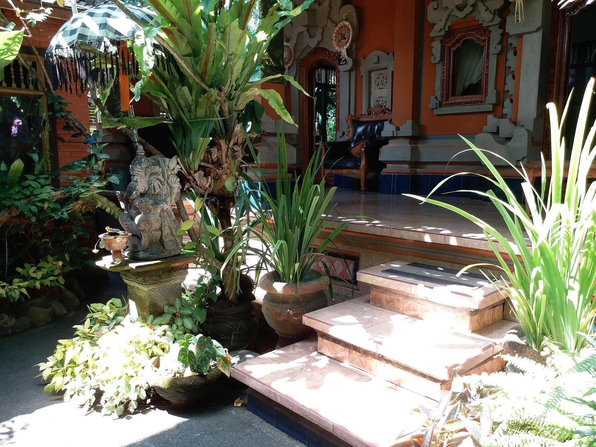 Praety Home Stay Ubud Exterior foto