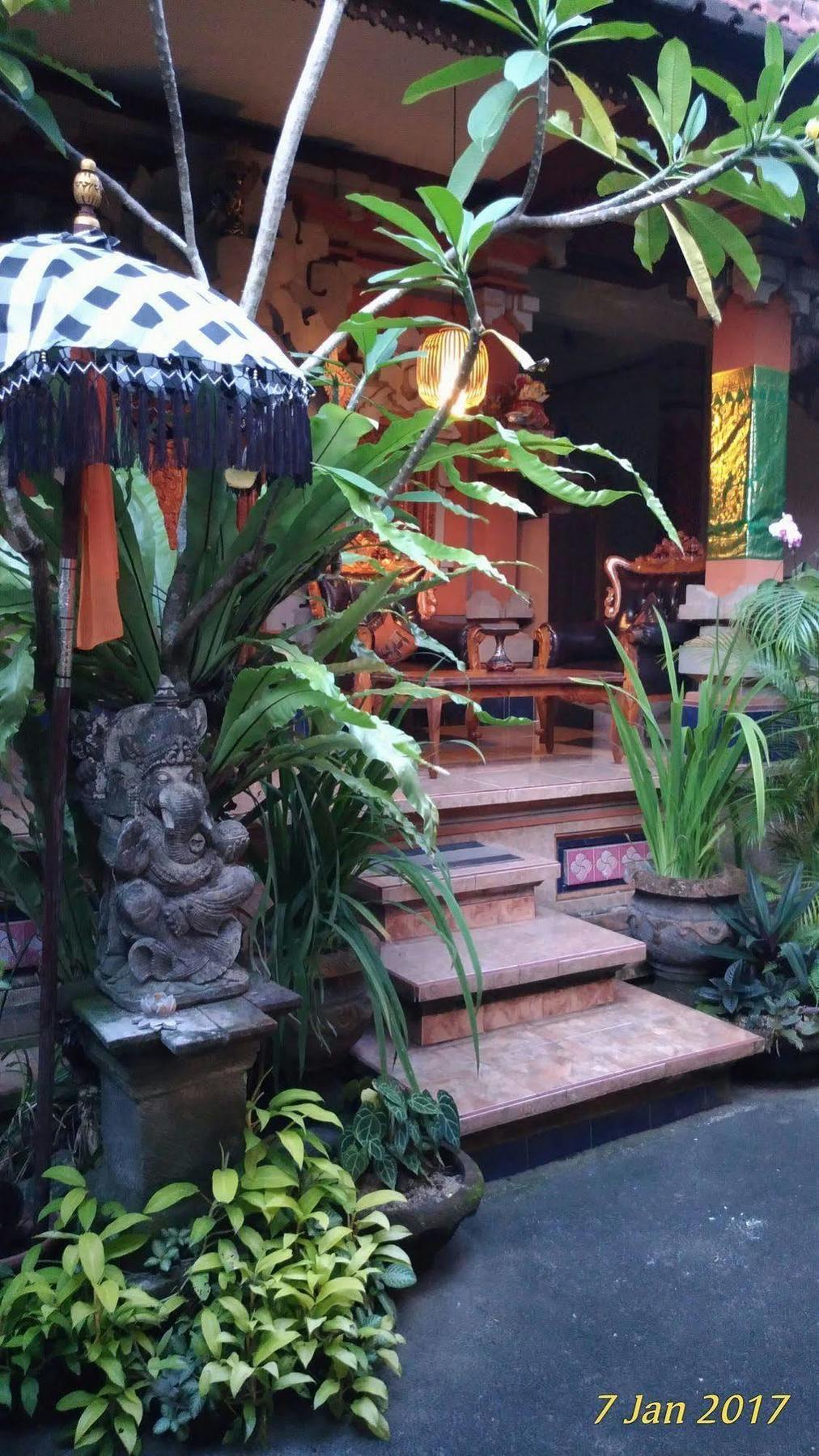 Praety Home Stay Ubud Exterior foto